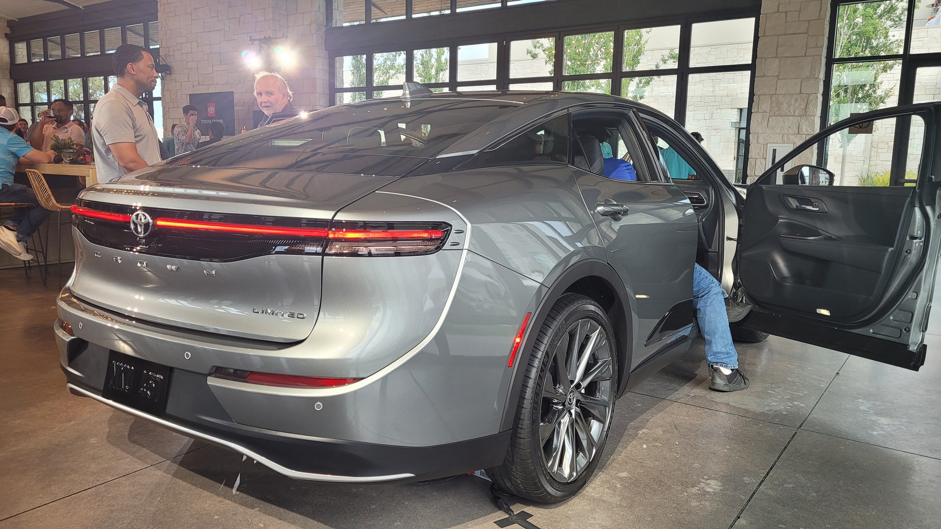 2023 Toyota Crown Debuts In America As A Re-Imagined Full-Size Sedan For The Crossover Era