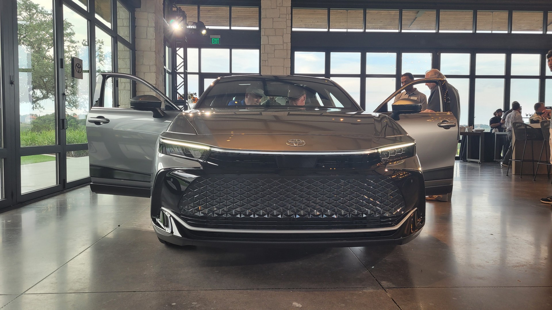 2023 Toyota Crown Debuts In America As A Re-Imagined Full-Size Sedan For The Crossover Era