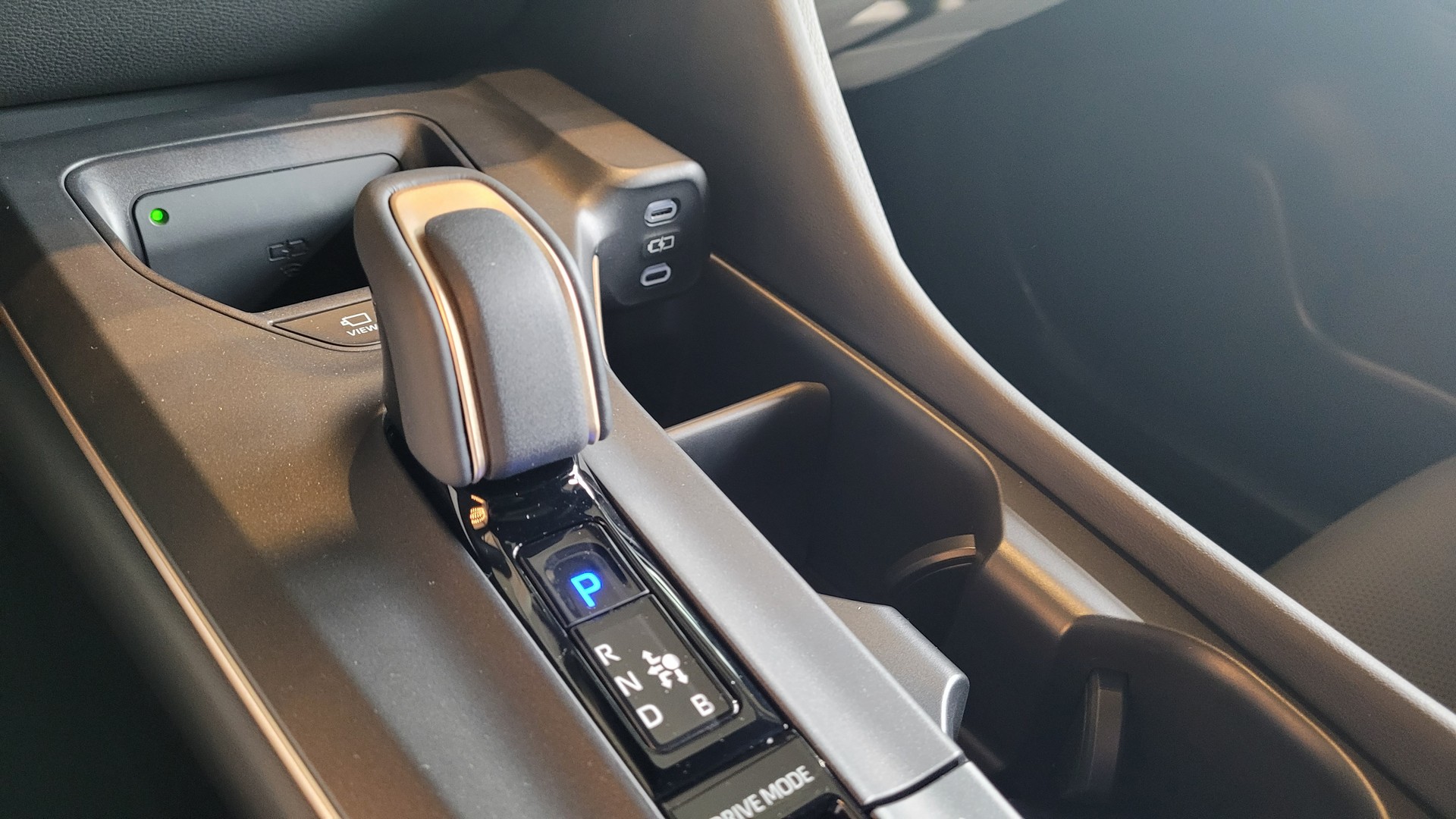 2023 Toyota Crown Debuts In America As A Re-Imagined Full-Size Sedan For The Crossover Era