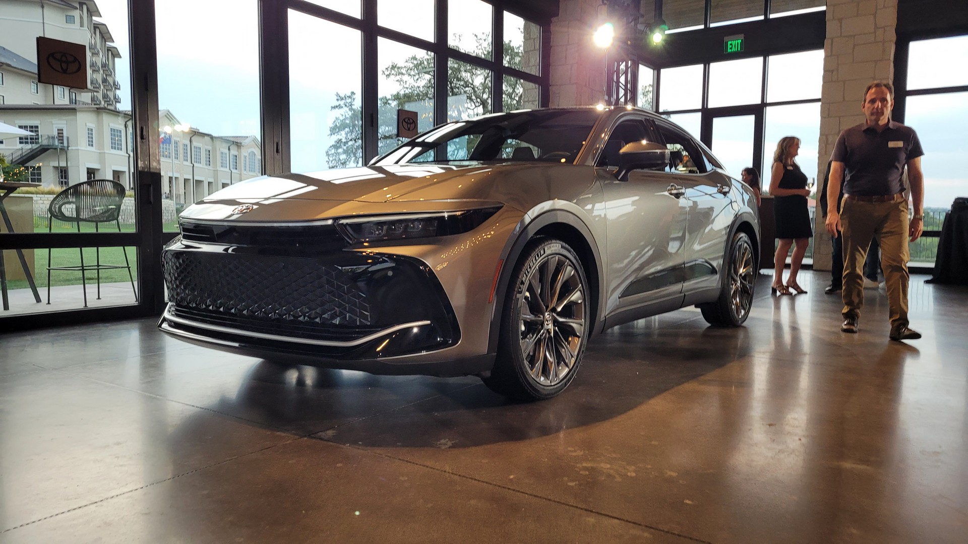 2023 Toyota Crown Debuts In America As A Re-Imagined Full-Size Sedan For The Crossover Era