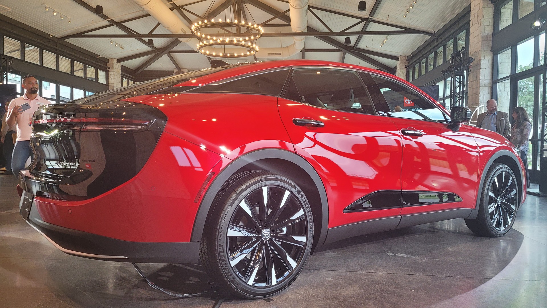 2023 Toyota Crown Debuts In America As A Re-Imagined Full-Size Sedan For The Crossover Era