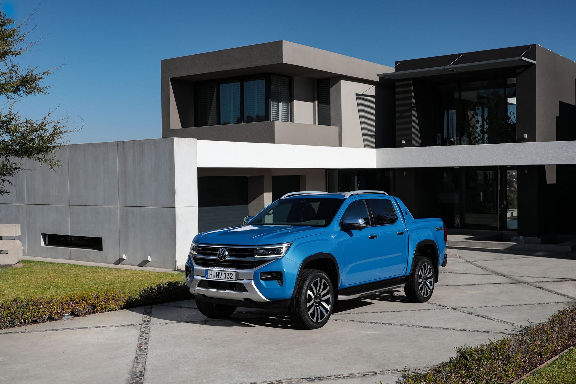 Bigger, Bolder 2023 Volkswagen Amarok Pickup Truck Has Up to 298 HP