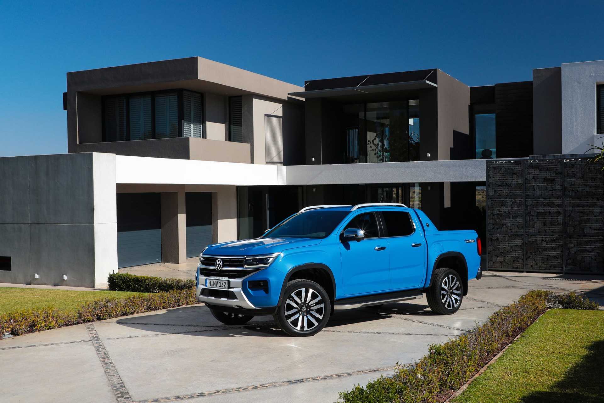 Bigger, Bolder 2023 Volkswagen Amarok Pickup Truck Has Up to 298 HP