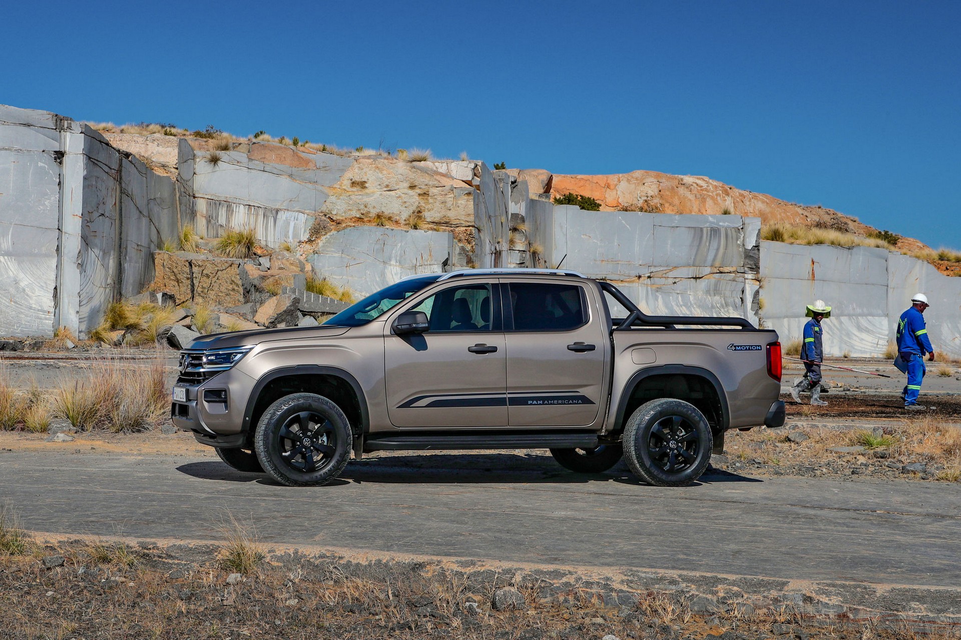 Bigger, Bolder 2023 Volkswagen Amarok Pickup Truck Has Up to 298 HP