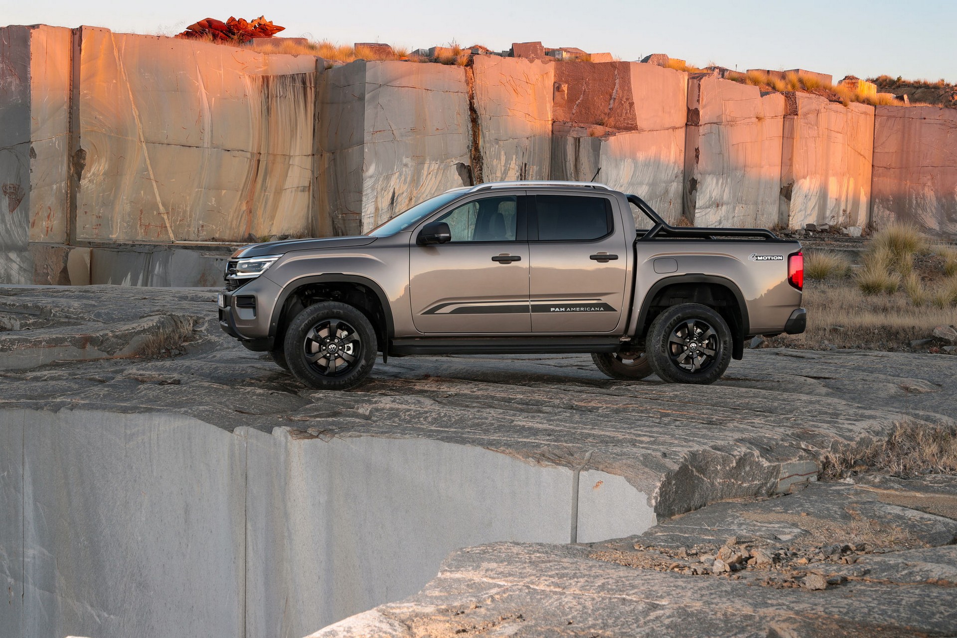 Bigger, Bolder 2023 Volkswagen Amarok Pickup Truck Has Up to 298 HP