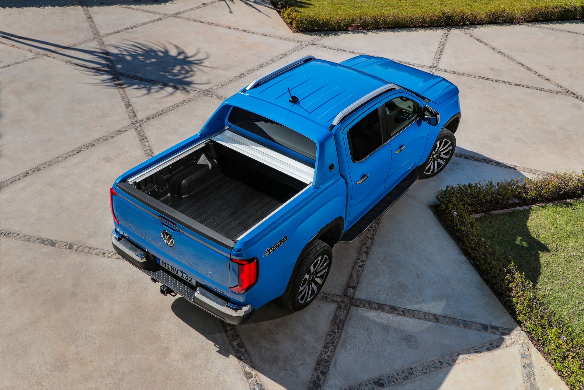 Bigger, Bolder 2023 Volkswagen Amarok Pickup Truck Has Up to 298 HP