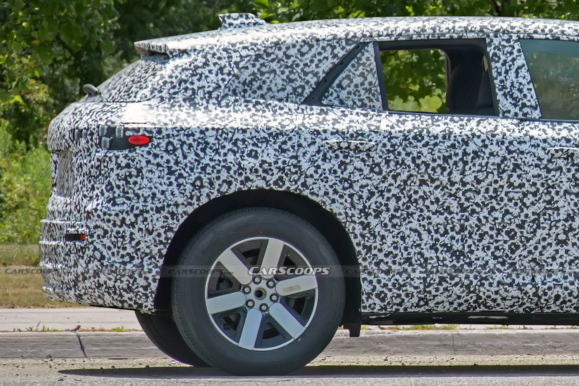 2024 Honda Prologue EV Spotted During Testing, Is It Blazer EV Based?