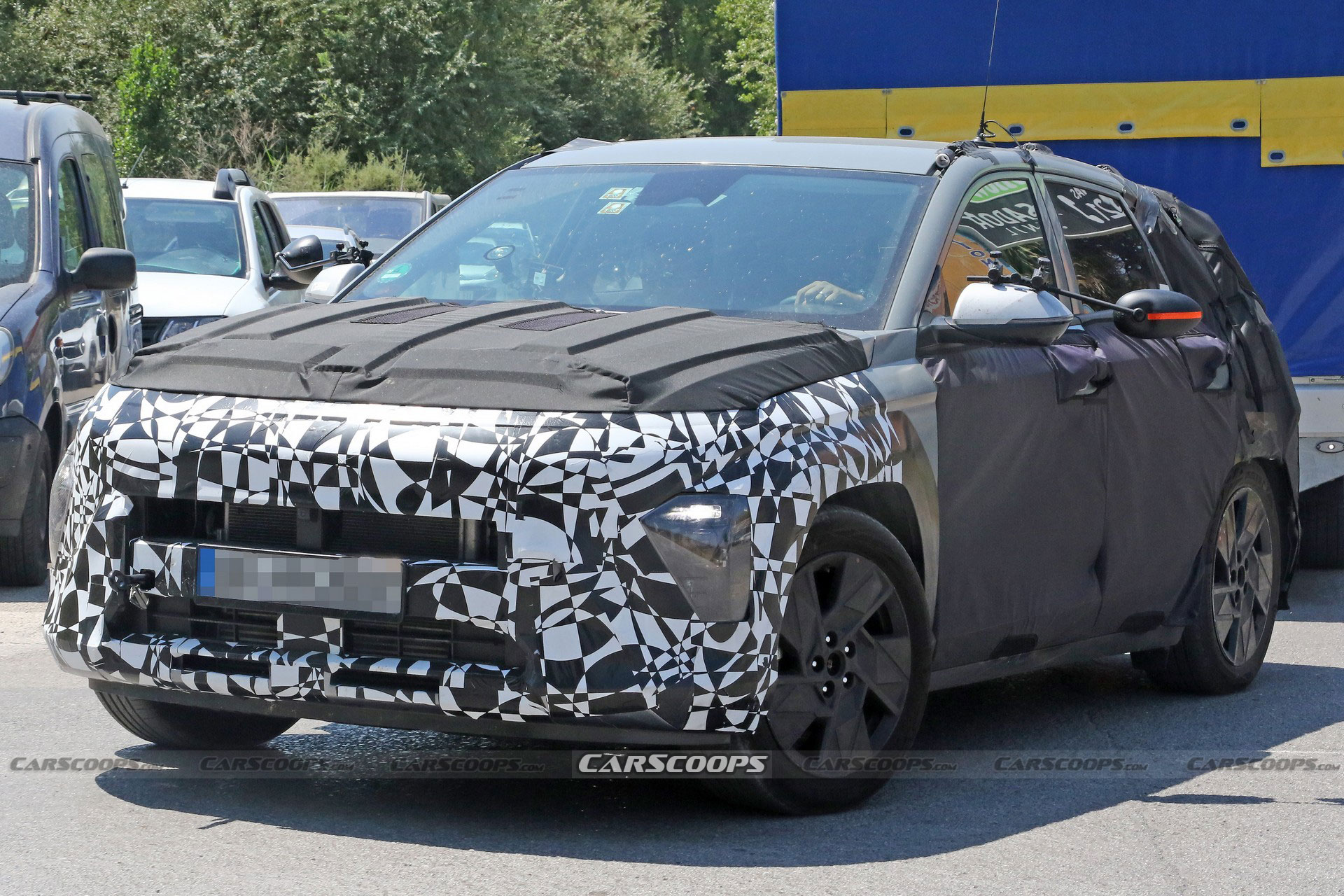 The 2024 Hyundai Kona Is Shaping Up To Be A More Attractive, Eco-Friendly Crossover