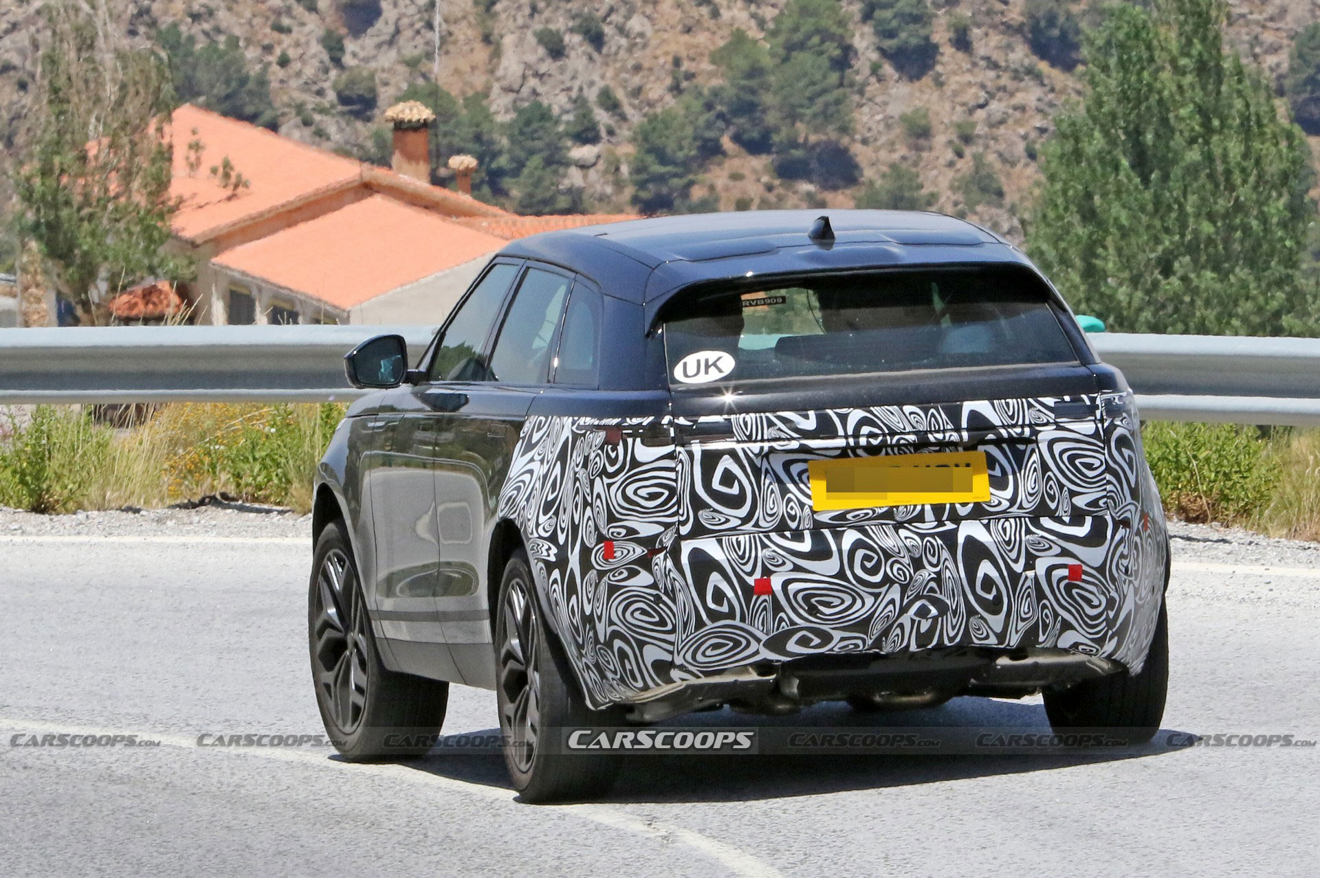 2024 Range Rover Velar Spied, Appears Ready For A Mild Facelift