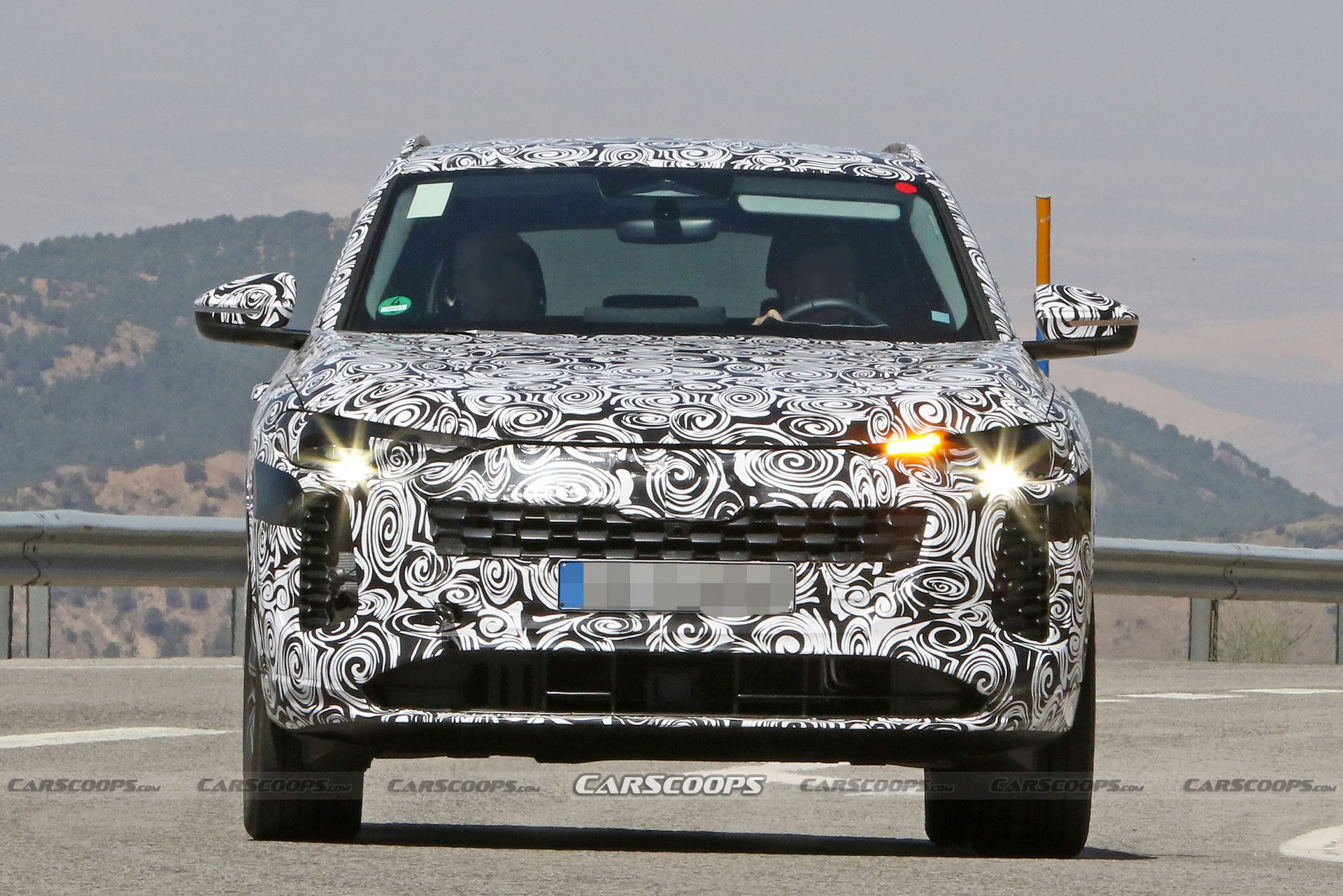 2025 Audi SQ5 Flaunts Its New Design And Four-Tailpipe Exhaust System In First Photos