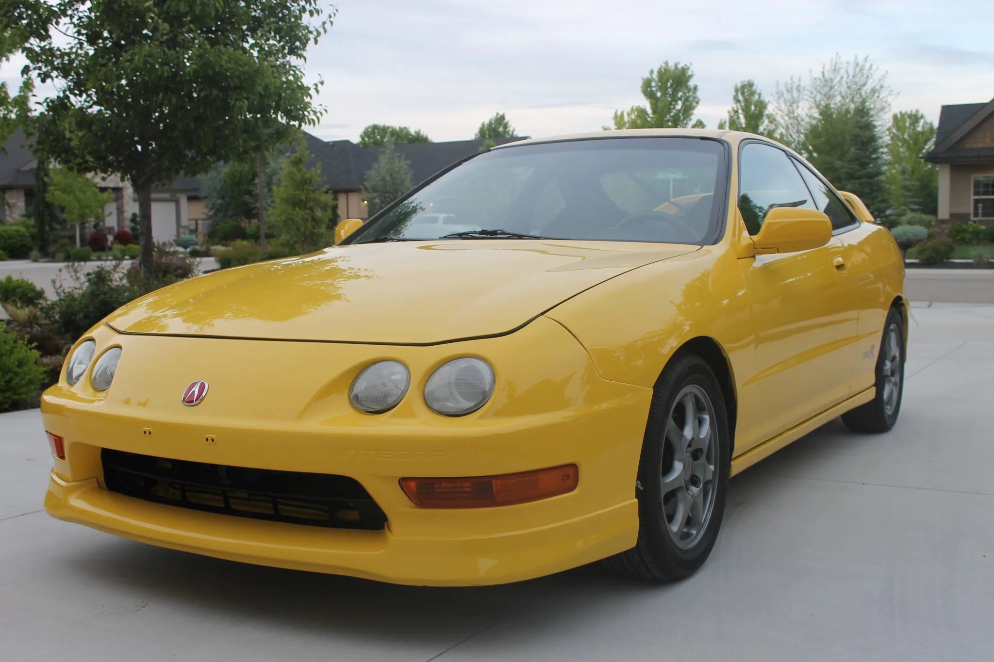 It’s Not Too Early To Ask Santa For This 2001 Acura Integra Type R