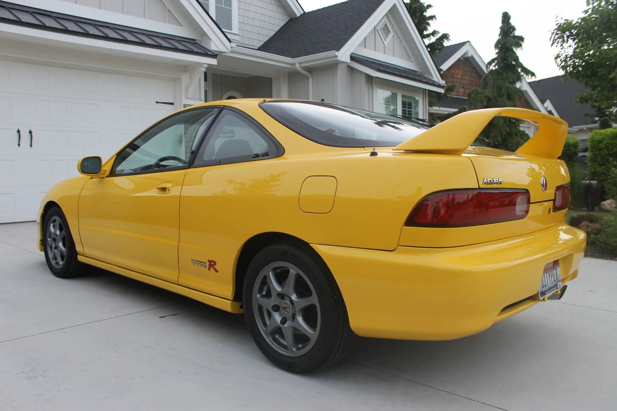 It’s Not Too Early To Ask Santa For This 2001 Acura Integra Type R