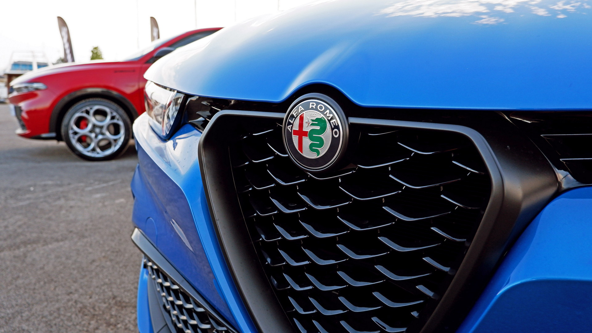 2023 Alfa Romeo Tonale Misano Blue