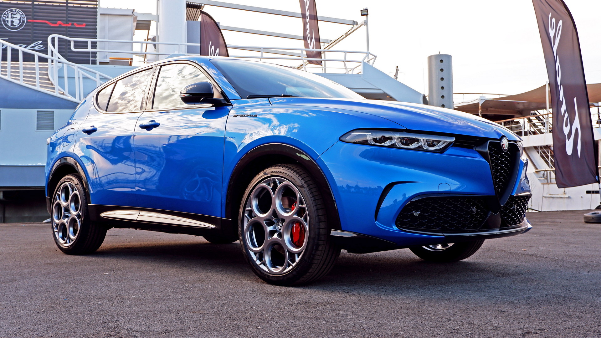 We Get Up Close To The New 2023 Alfa Romeo Tonale Compact SUV