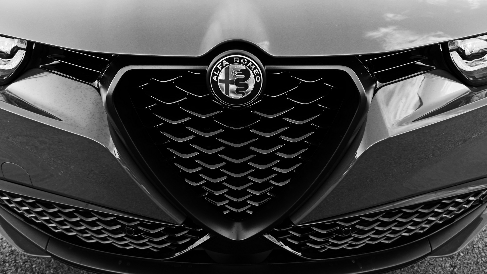 We Get Up Close To The New 2023 Alfa Romeo Tonale Compact SUV
