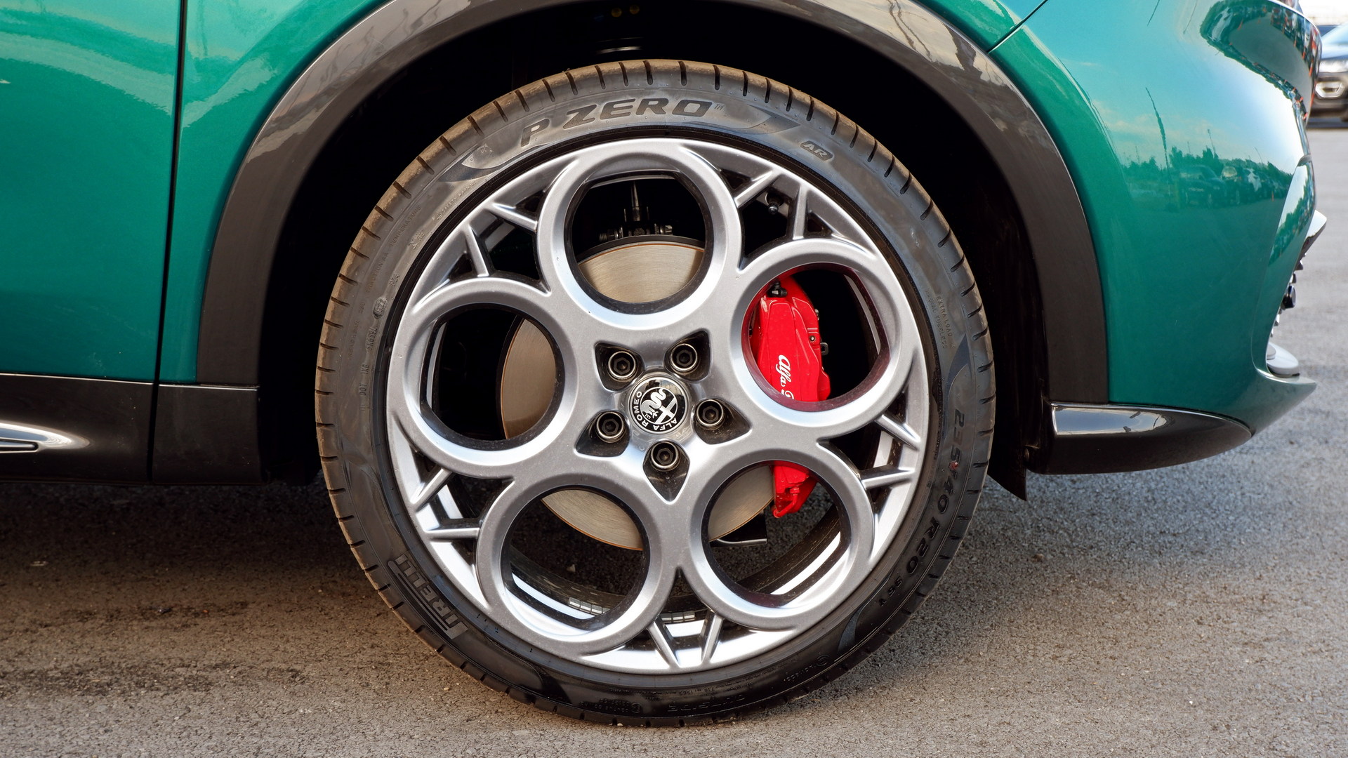 We Get Up Close To The New 2023 Alfa Romeo Tonale Compact SUV