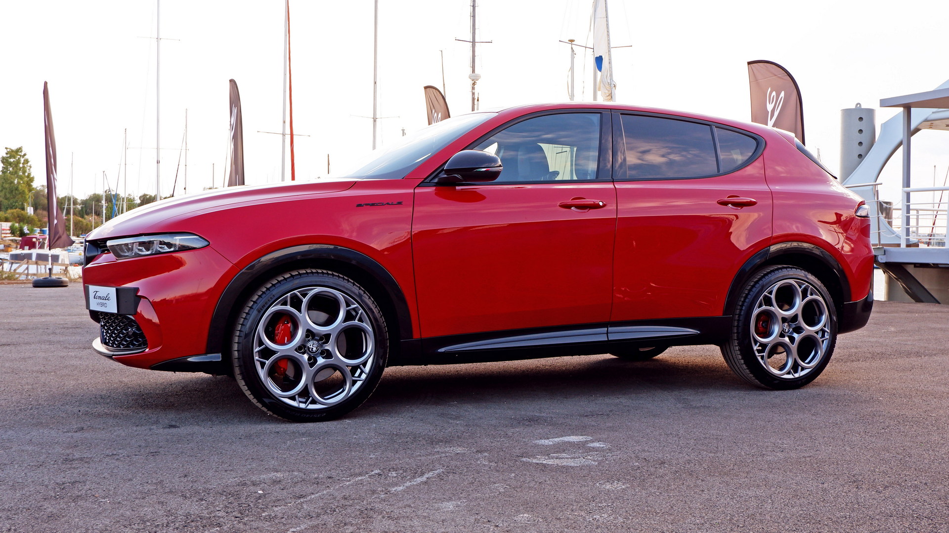 We Get Up Close To The New 2023 Alfa Romeo Tonale Compact SUV
