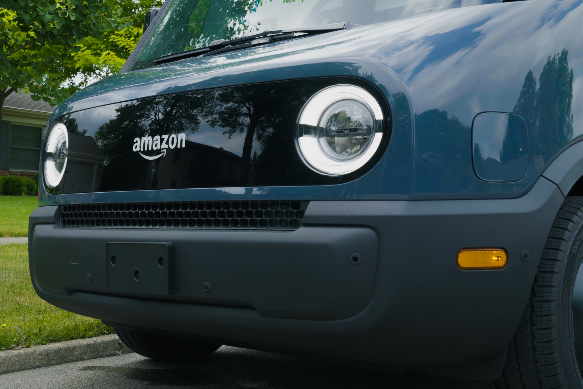 Rivian’s Amazon Delivery Van Begins U.S. Rollout, Set To Arrive In 100+ Cities By End Of Year
