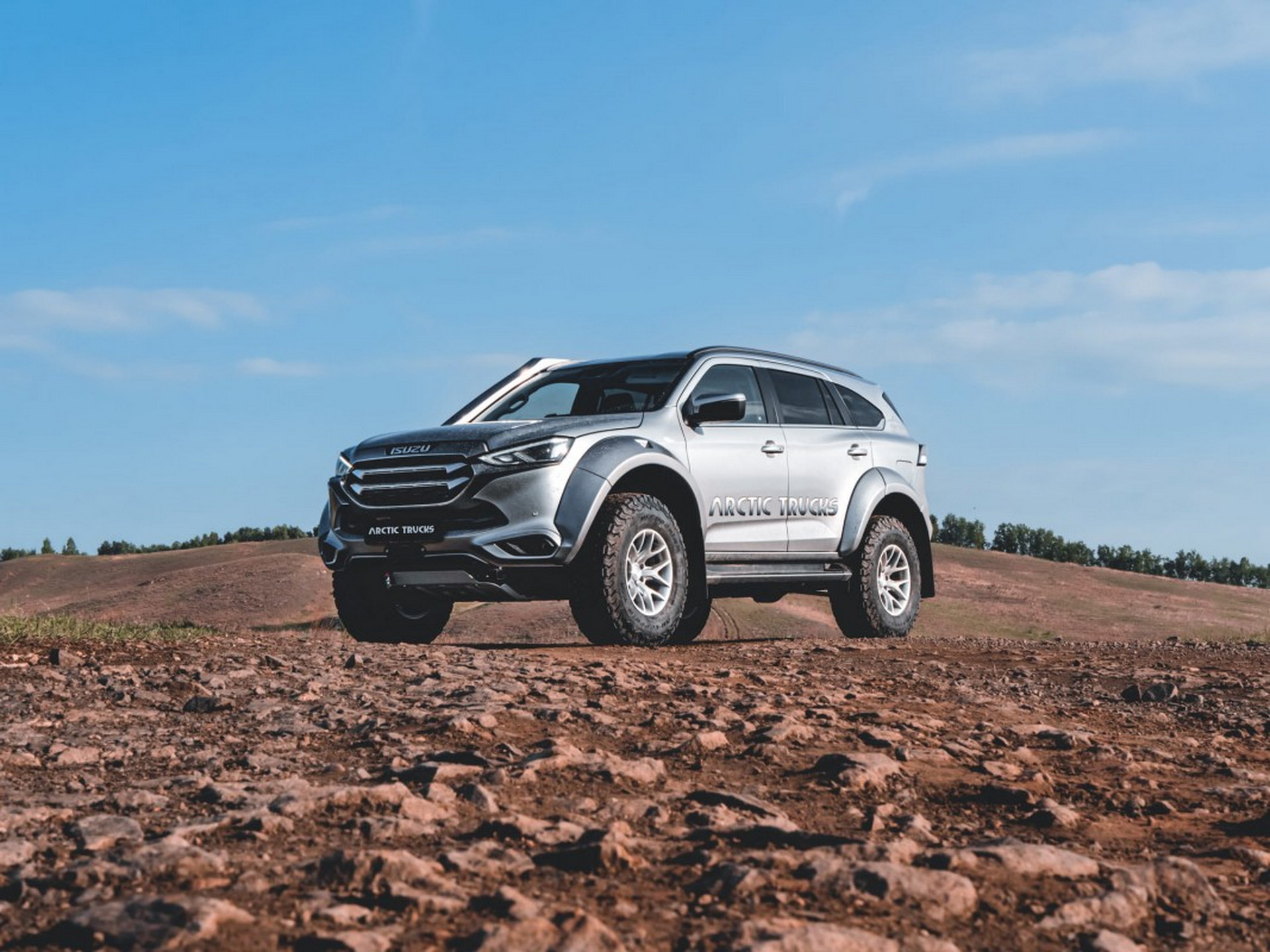 Arctic Trucks Turns The Isuzu MU-X Into An Off-Road Animal