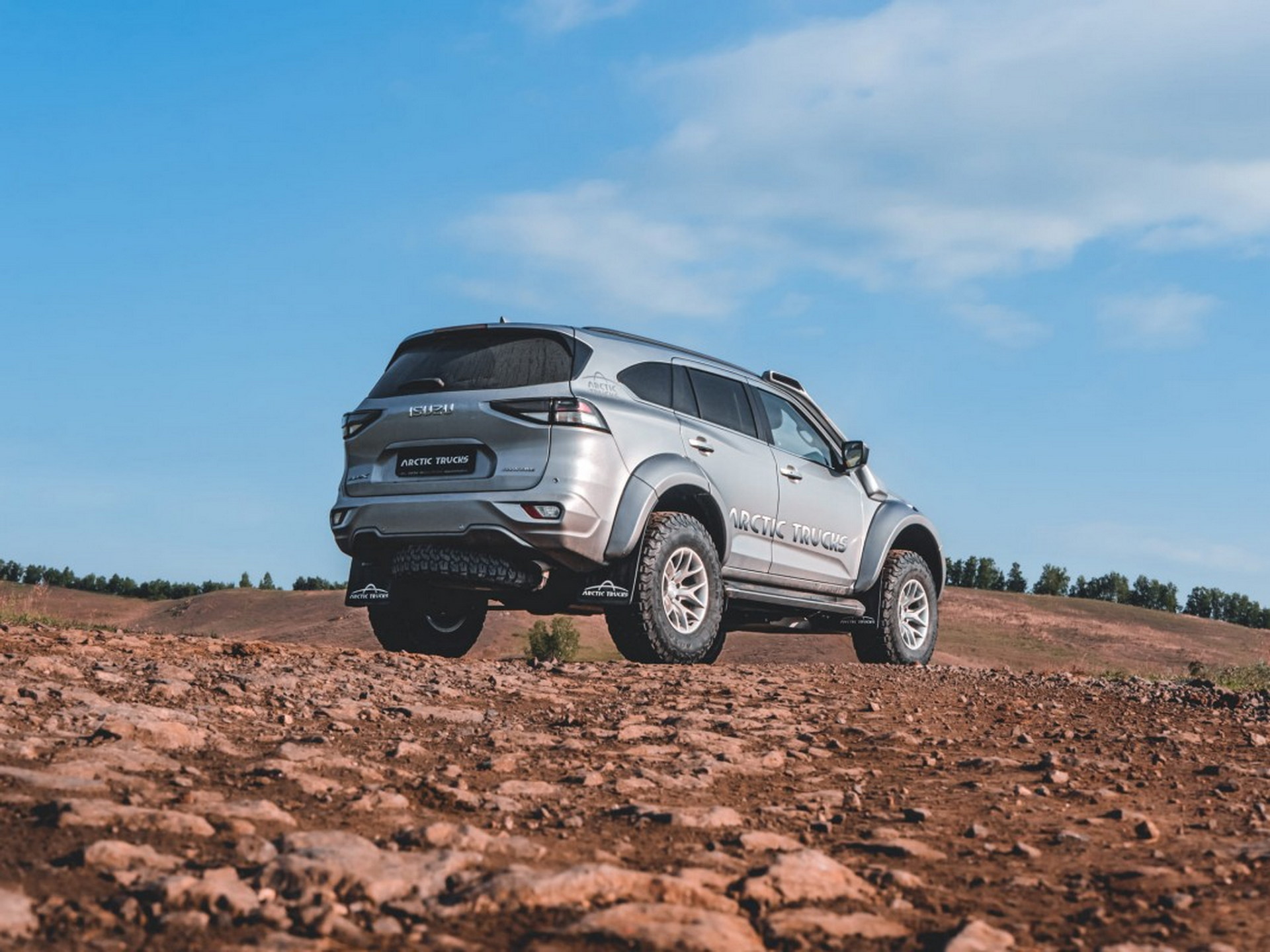 Arctic Trucks Turns The Isuzu MU-X Into An Off-Road Animal