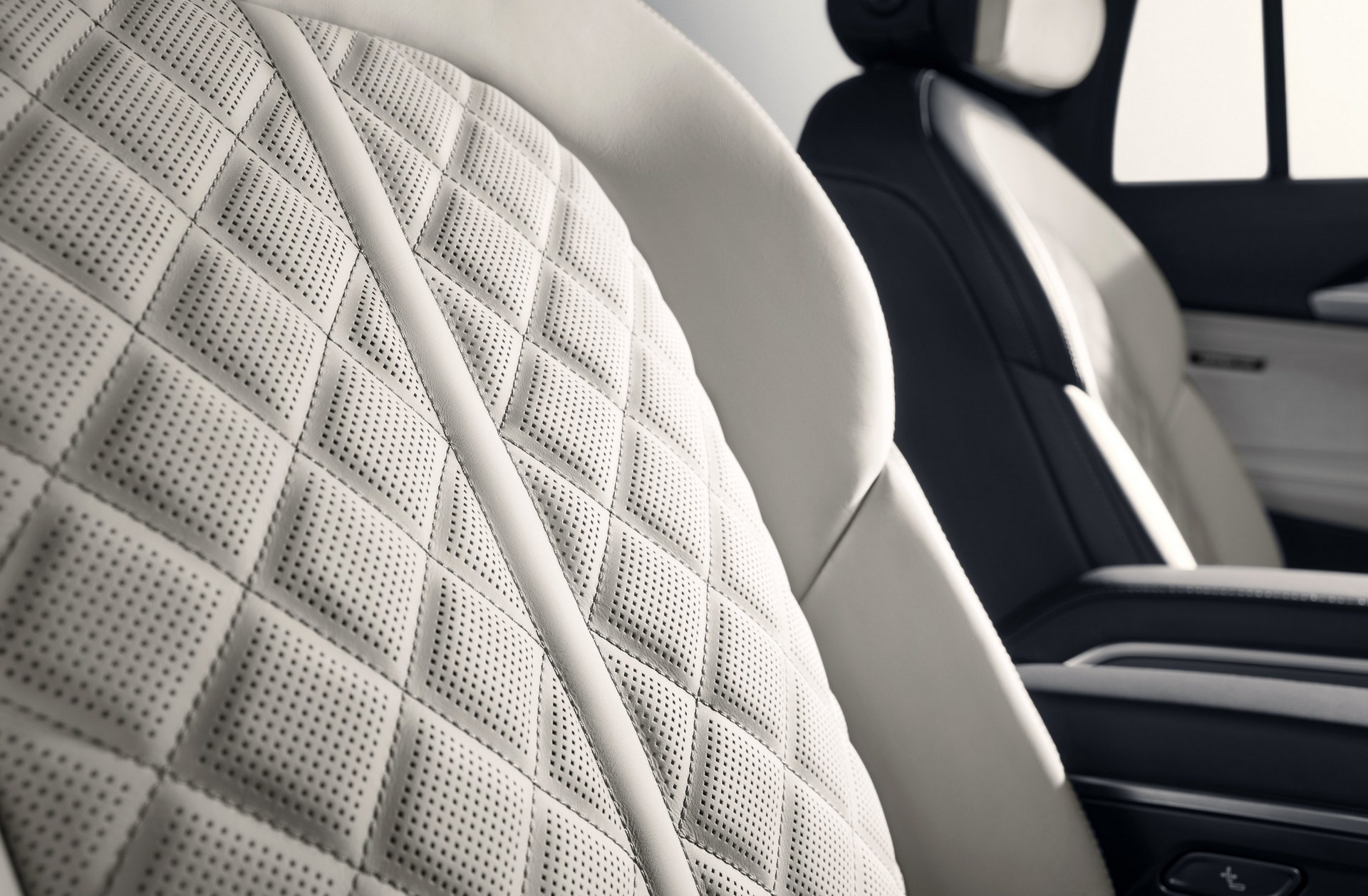 Audi Q6 Unveiled In China As A More Premium Sibling To The VW Atlas