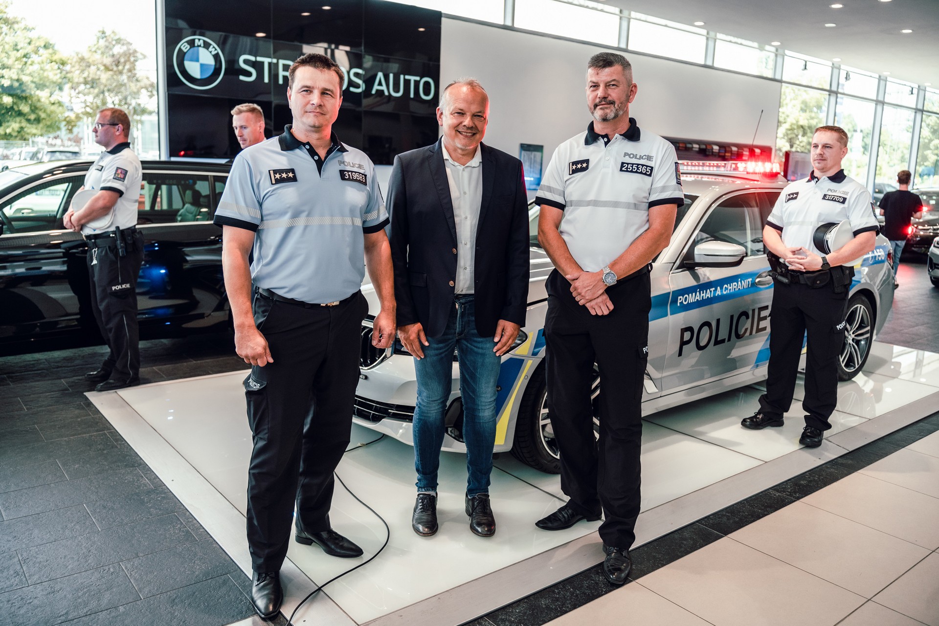 Czech Police To Chase Criminals In New BMW 540i xDrive Tourings