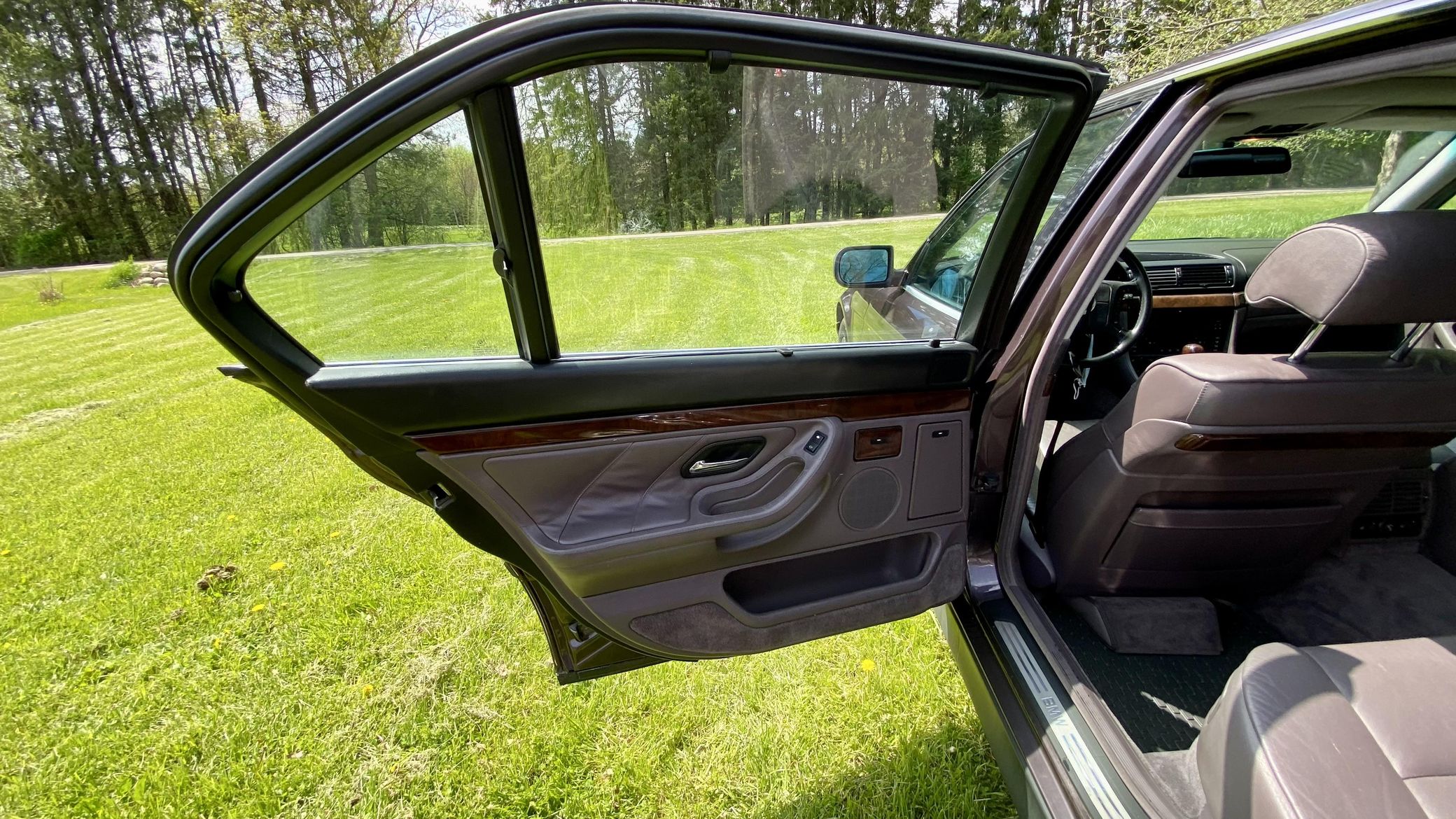 Purple Works Perfectly On This 1997 BMW 750iL