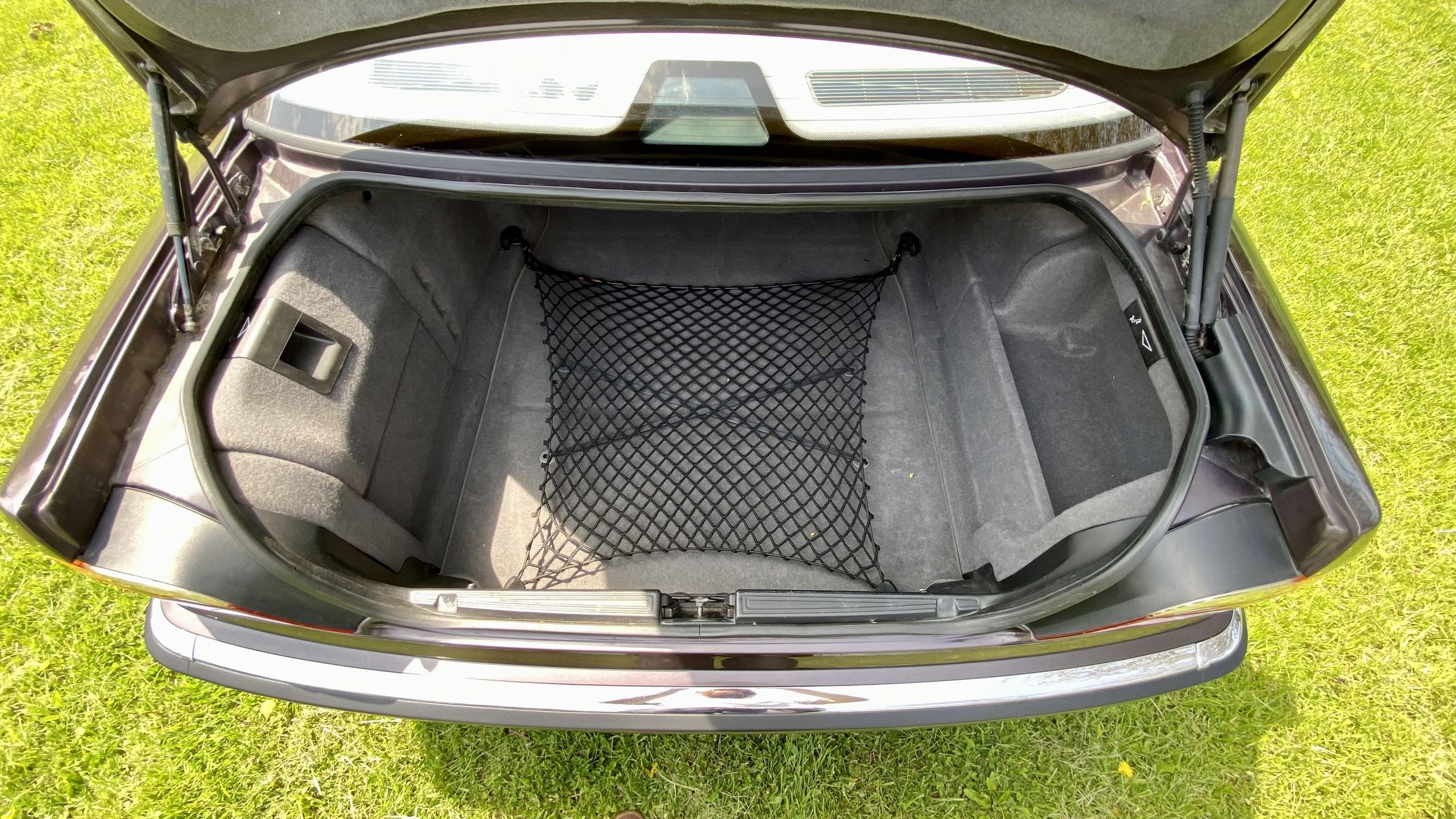 Purple Works Perfectly On This 1997 BMW 750iL