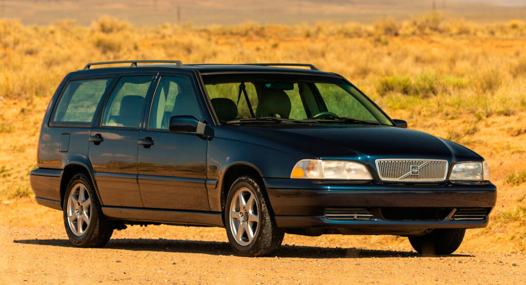  Gus Fring’s Volvo V70 Wagon From Breaking Bad Is Going Up For Auction