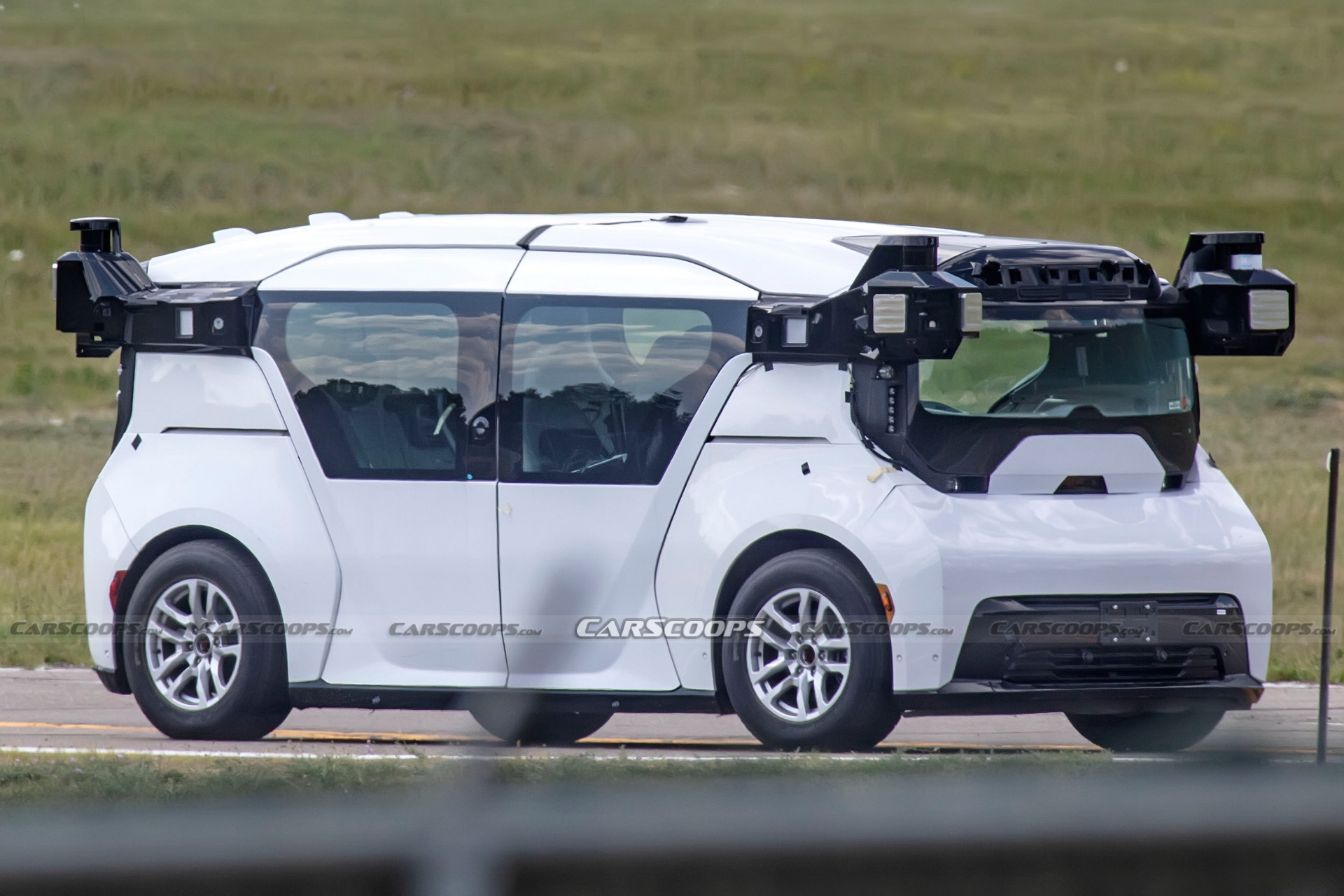 Cruise Snapped Putting The Origin Through Its Paces Before Production Begins