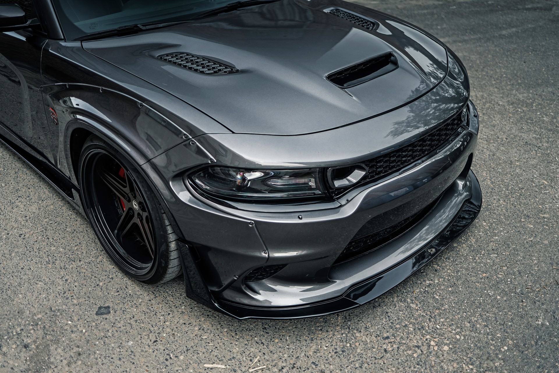 This Tuned Dodge Charger Hellcat Is Wider Than A Lamborghini Aventador