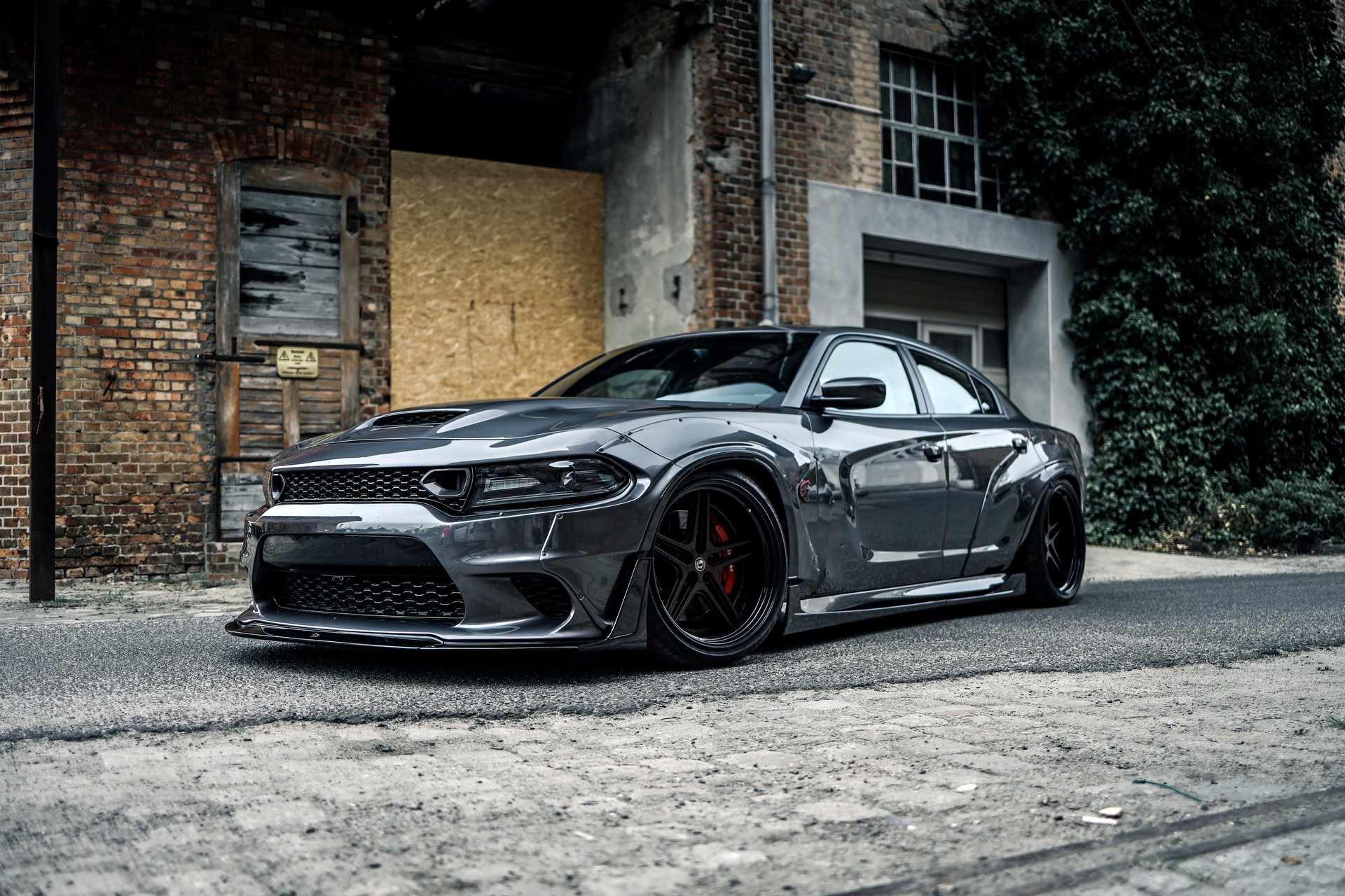 This Tuned Dodge Charger Hellcat Is Wider Than A Lamborghini Aventador