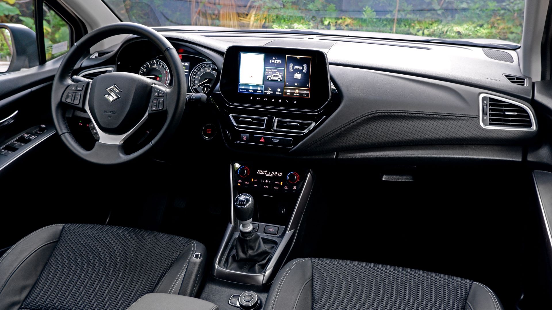 Driven Suzuki SX4 S Cross Hybrid AllGrip Interior 1 - Auto Recent