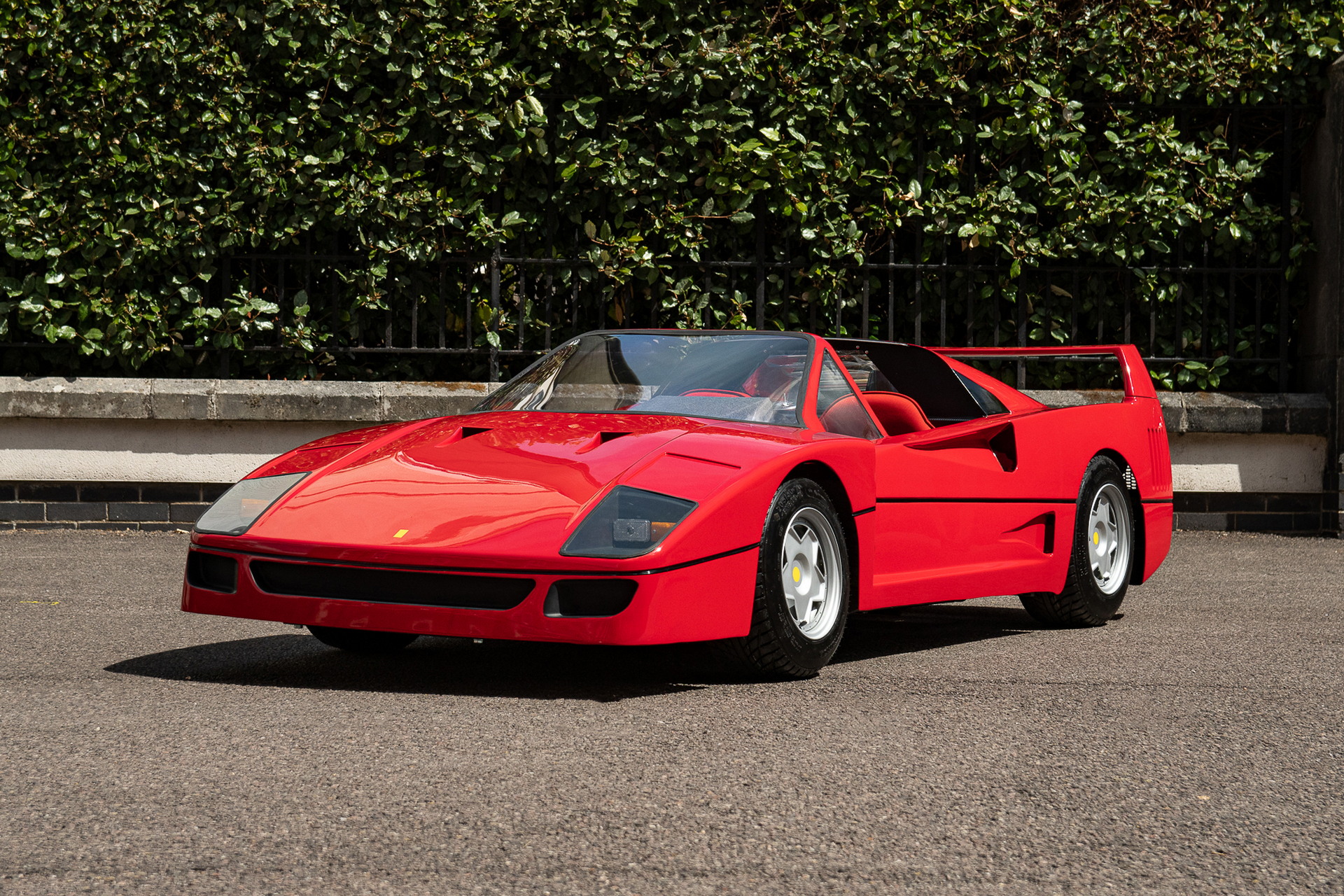 This Fancy Go Kart Is Shaped After The Iconic Ferrari F40