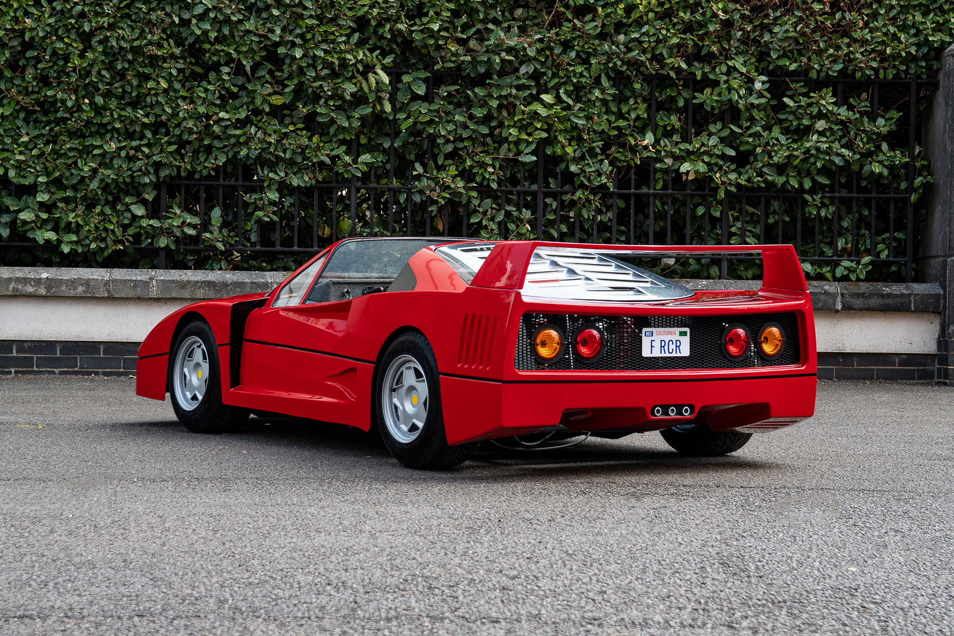 This Fancy Go Kart Is Shaped After The Iconic Ferrari F40