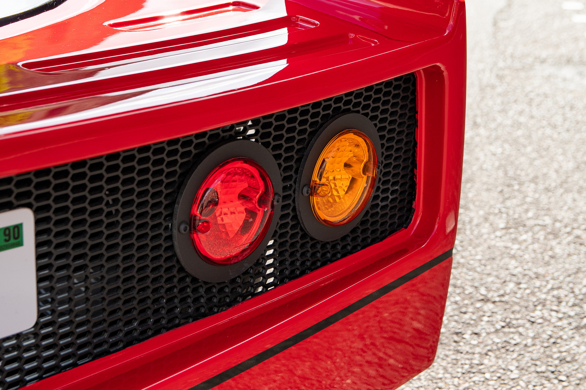 This Fancy Go Kart Is Shaped After The Iconic Ferrari F40