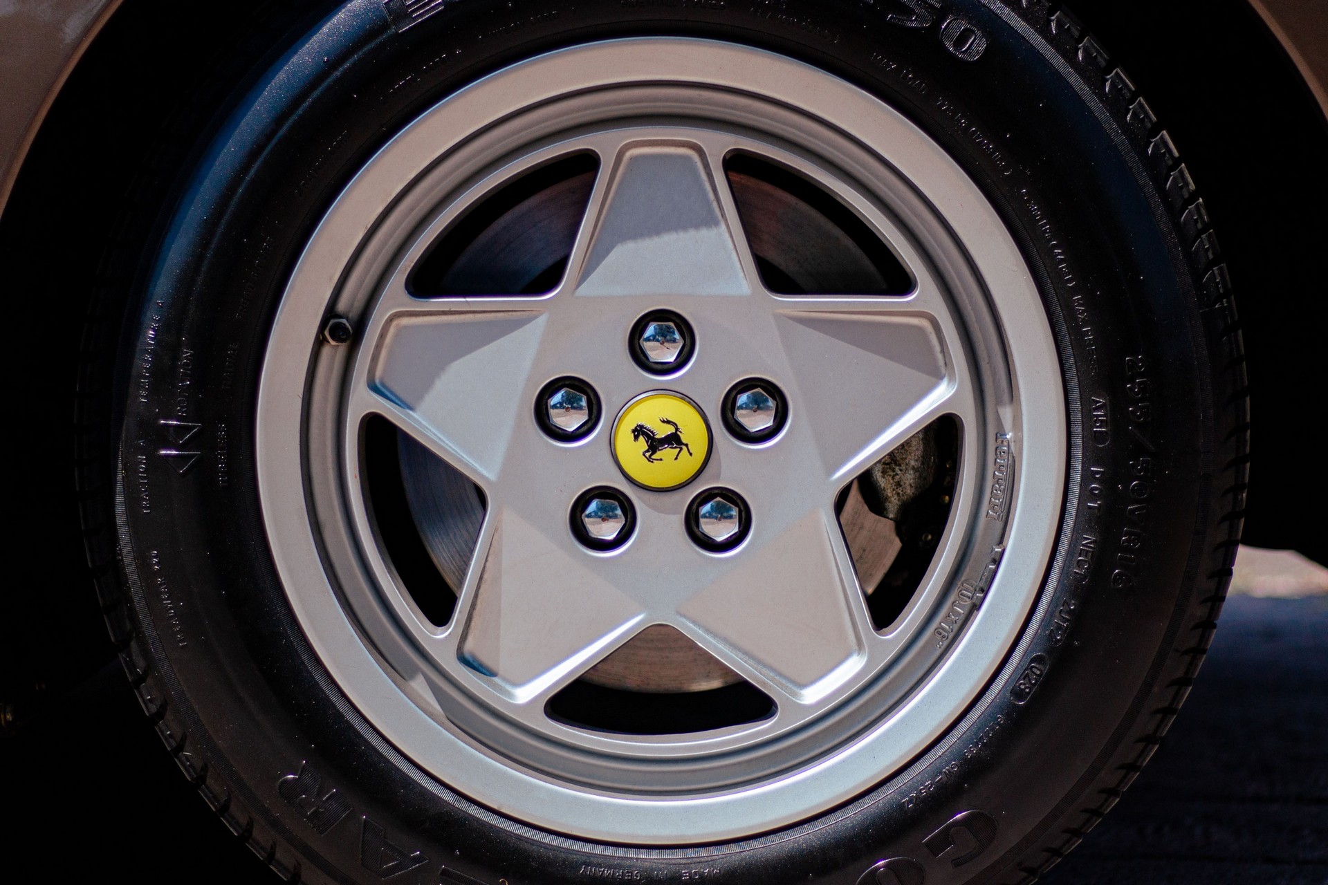 Unique 1988 Ferrari Testarossa Will Stun You With Its Marrone Metallizzato Paint