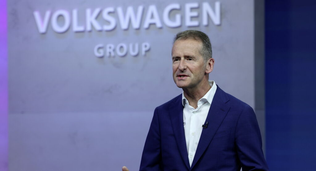  Volkswagen Plotted Diess’s Ouster While He Was Out Visiting U.S. Plant, Claims Report