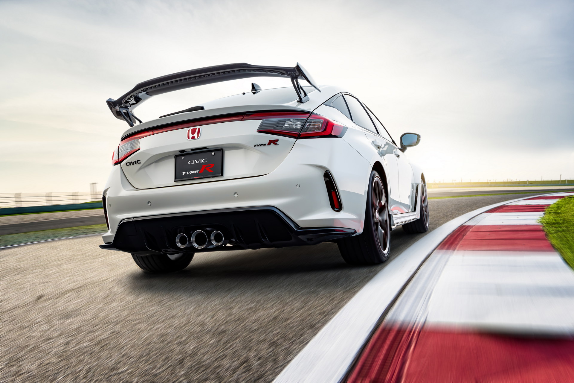 2023 Honda Civic Type R Good For 326 HP But Gains 88 Lbs