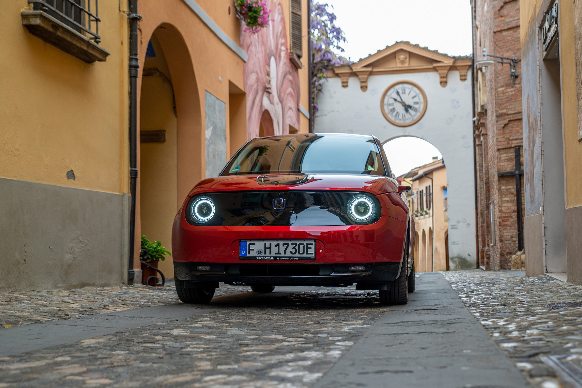 Honda e Limited Edition Arrives In Europe, Only 50 Units Available