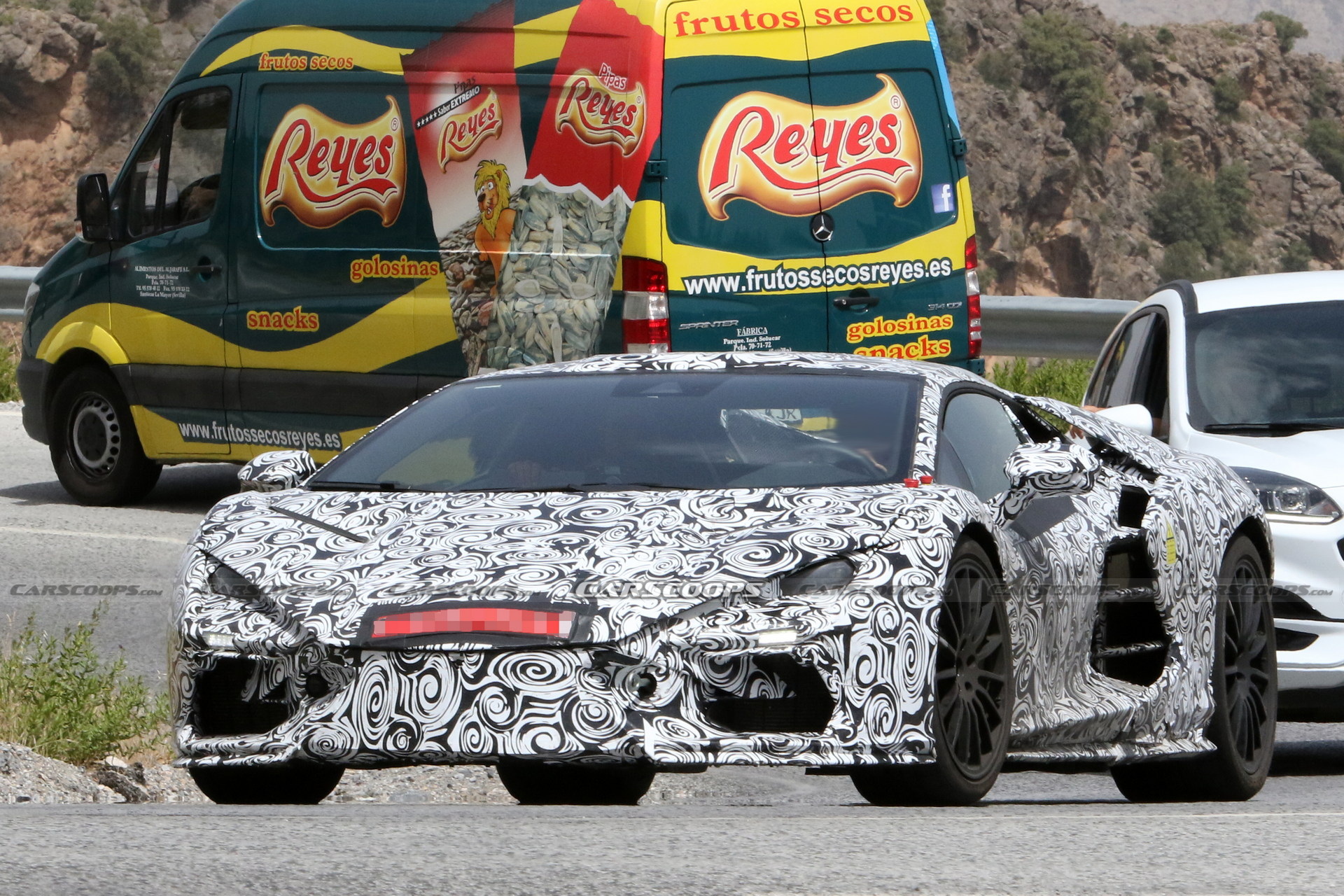 Get A Closer Look To The Lamborghini Aventador’s Electrified Successor