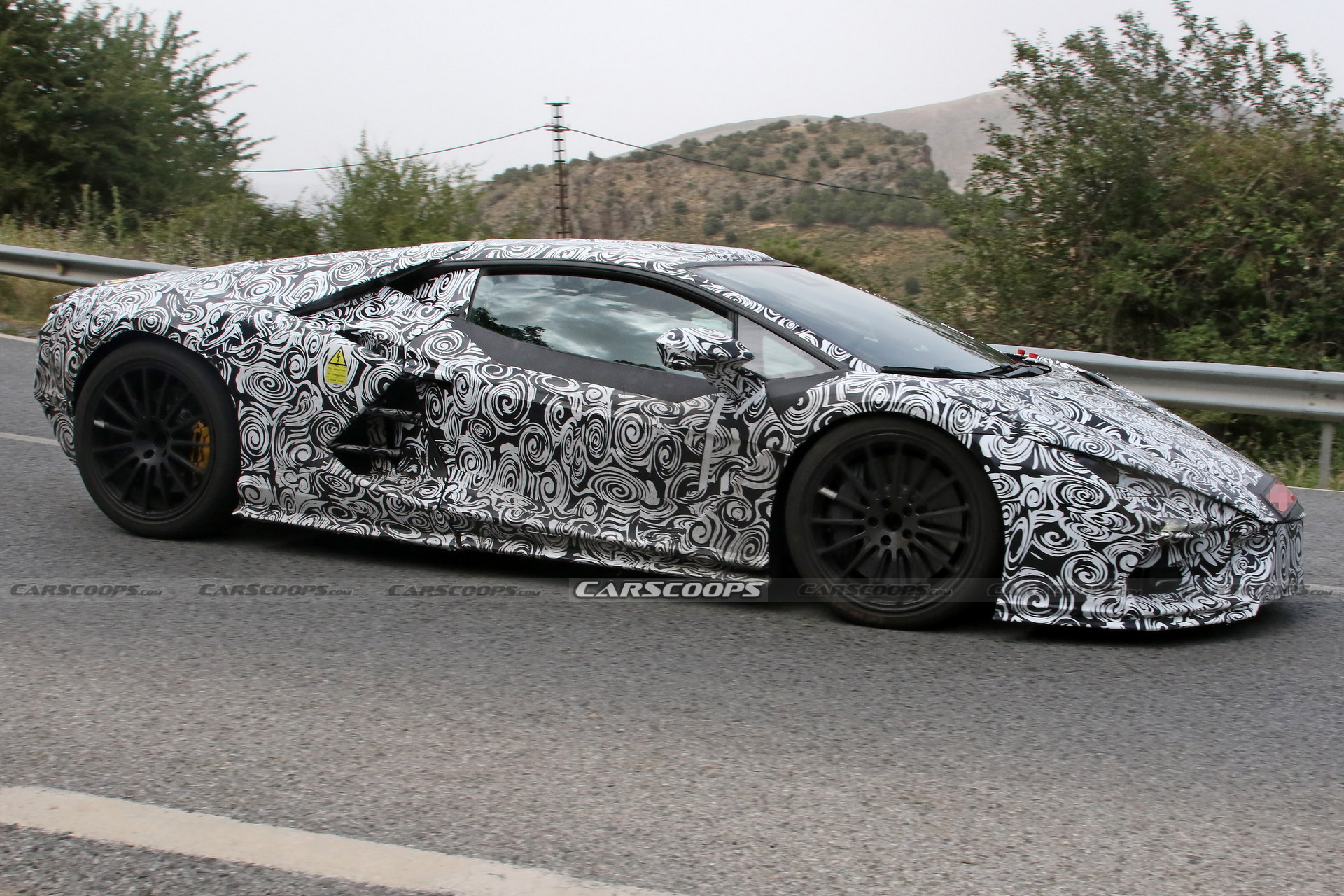 Get A Closer Look To The Lamborghini Aventador’s Electrified Successor