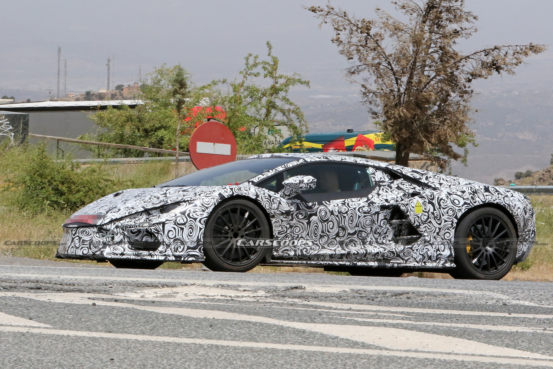 Get A Closer Look To The Lamborghini Aventador’s Electrified Successor
