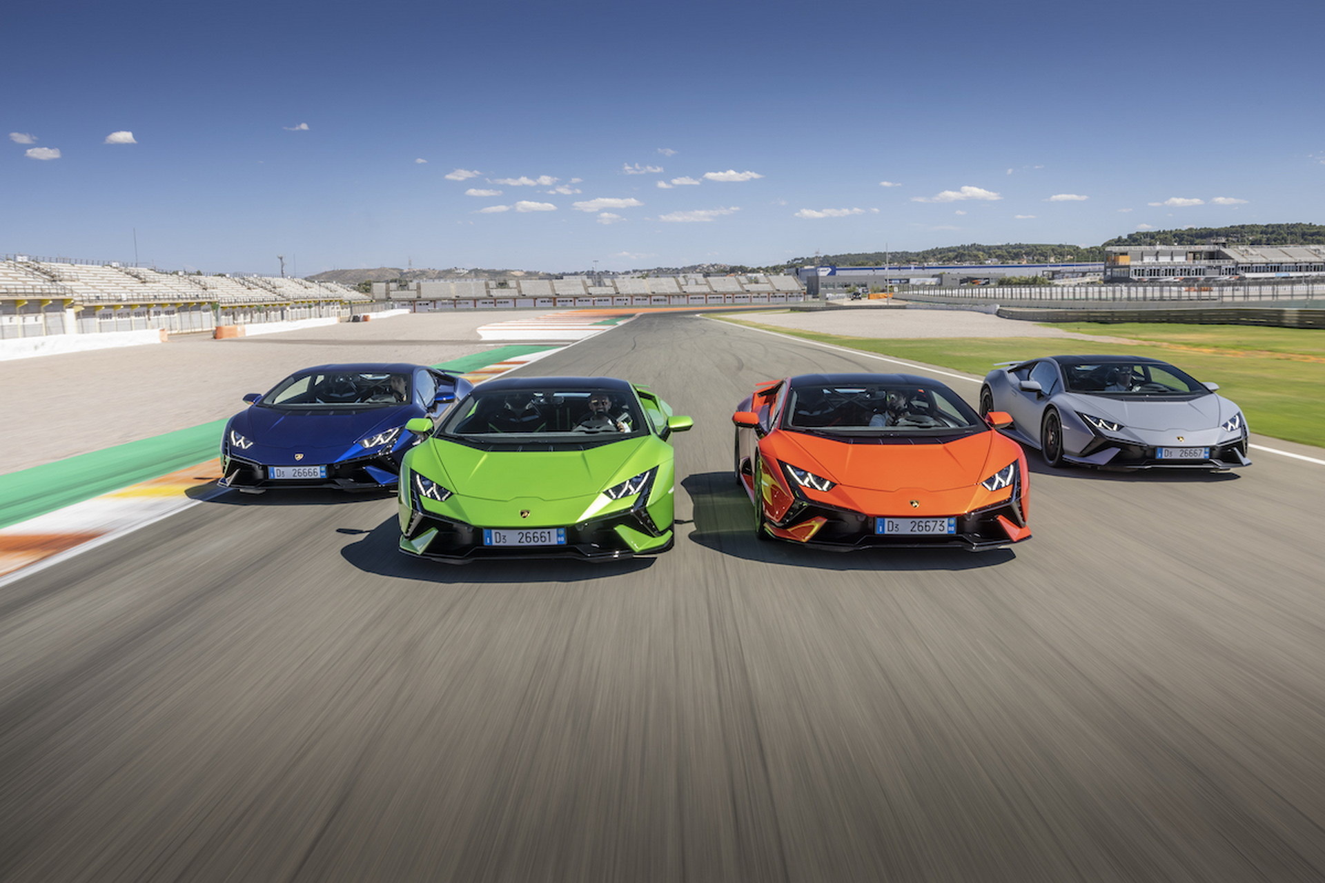 Watch And Hear The Lamborghini Huracan Tecnica Unleashing Its Power On The Streets