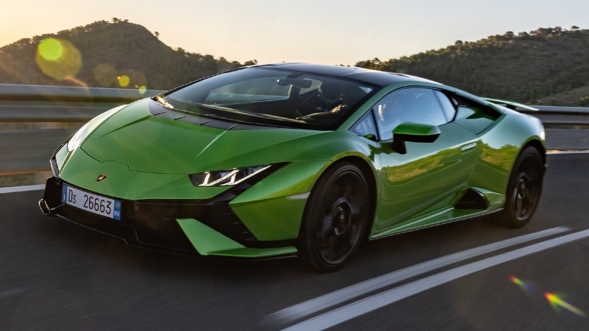 Watch And Hear The Lamborghini Huracan Tecnica Unleashing Its Power On The Streets