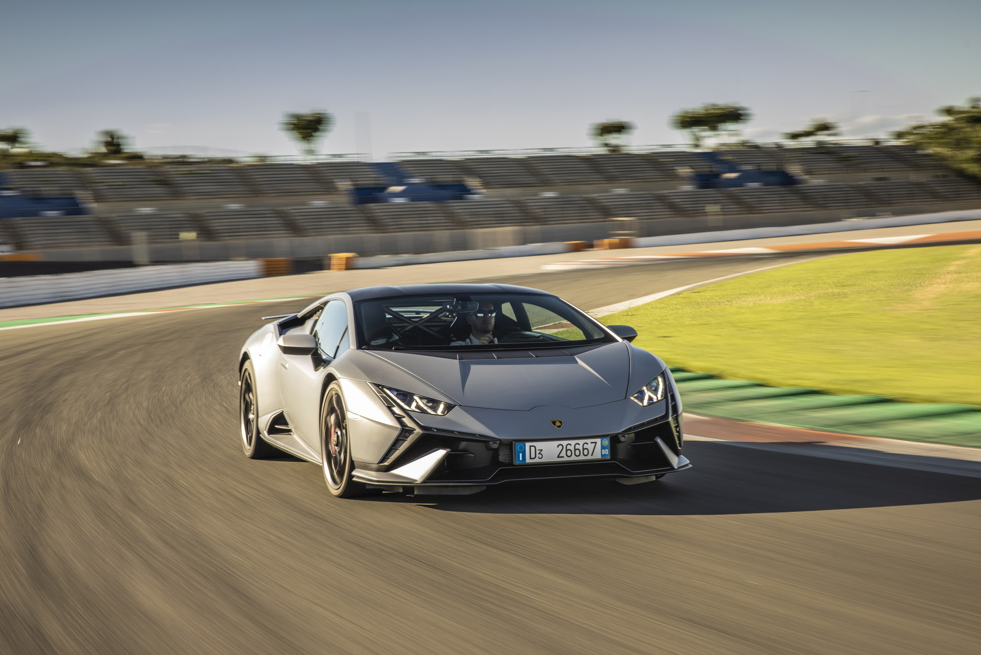 Watch And Hear The Lamborghini Huracan Tecnica Unleashing Its Power On The Streets