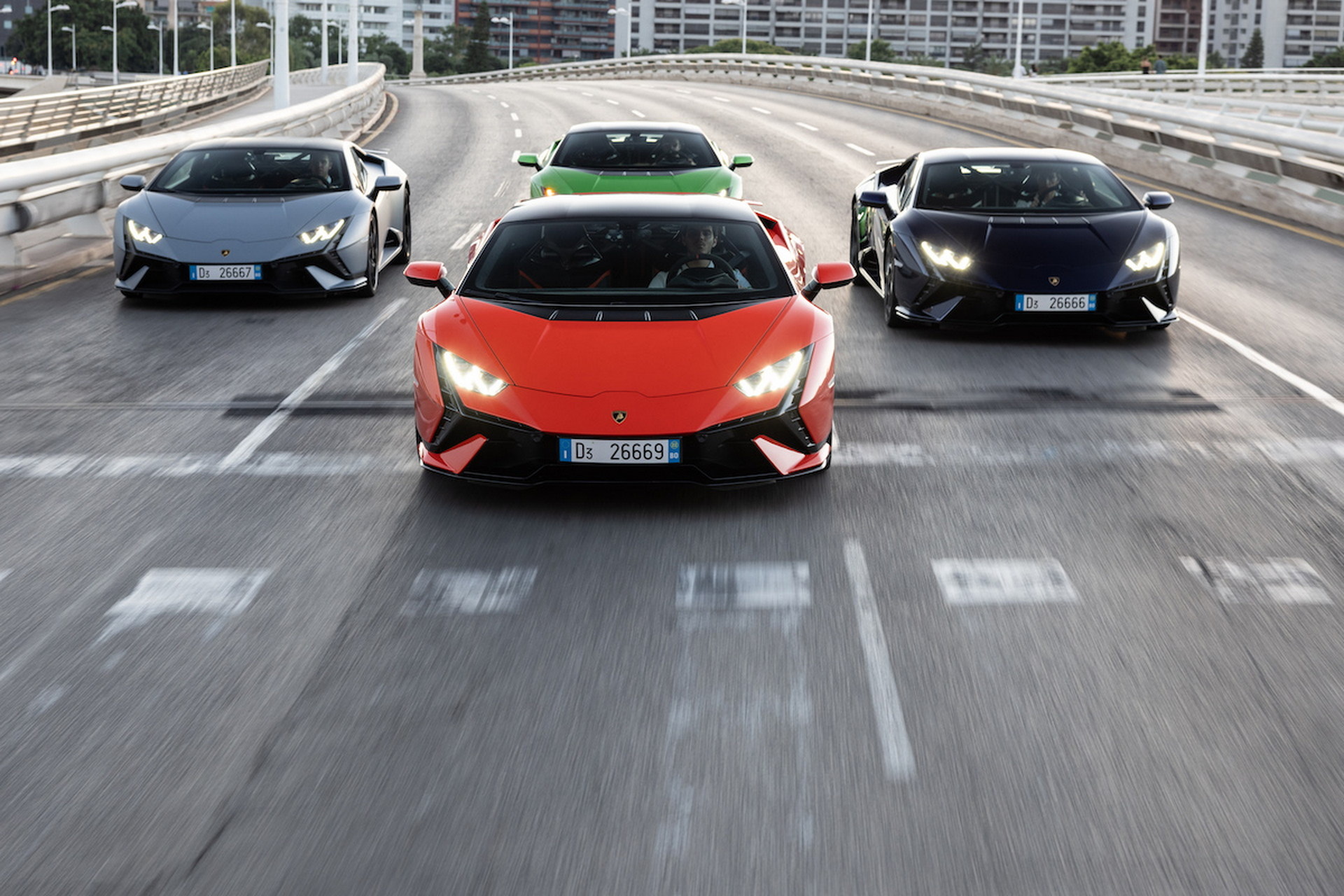 Watch And Hear The Lamborghini Huracan Tecnica Unleashing Its Power On The Streets