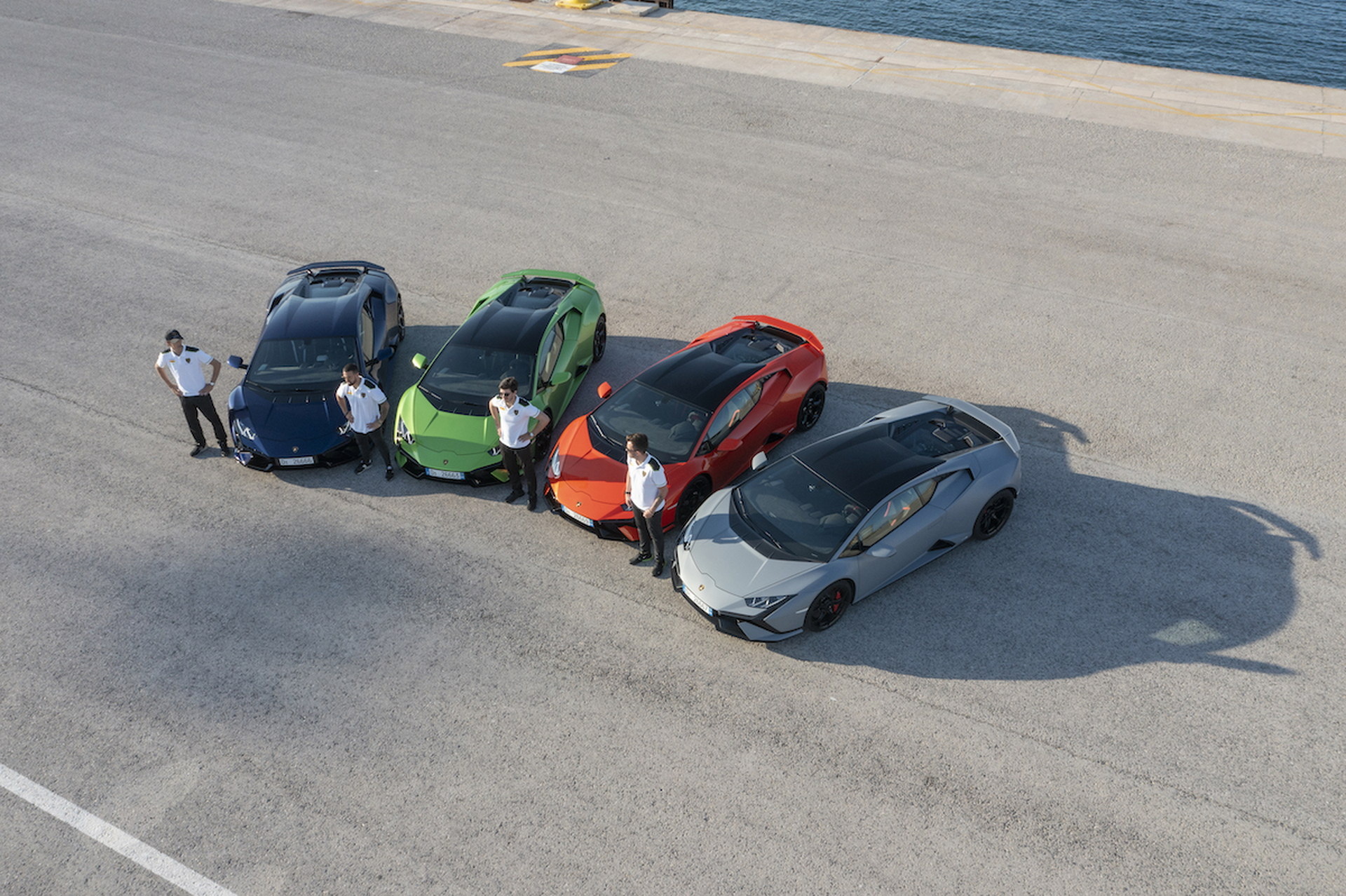 Watch And Hear The Lamborghini Huracan Tecnica Unleashing Its Power On The Streets