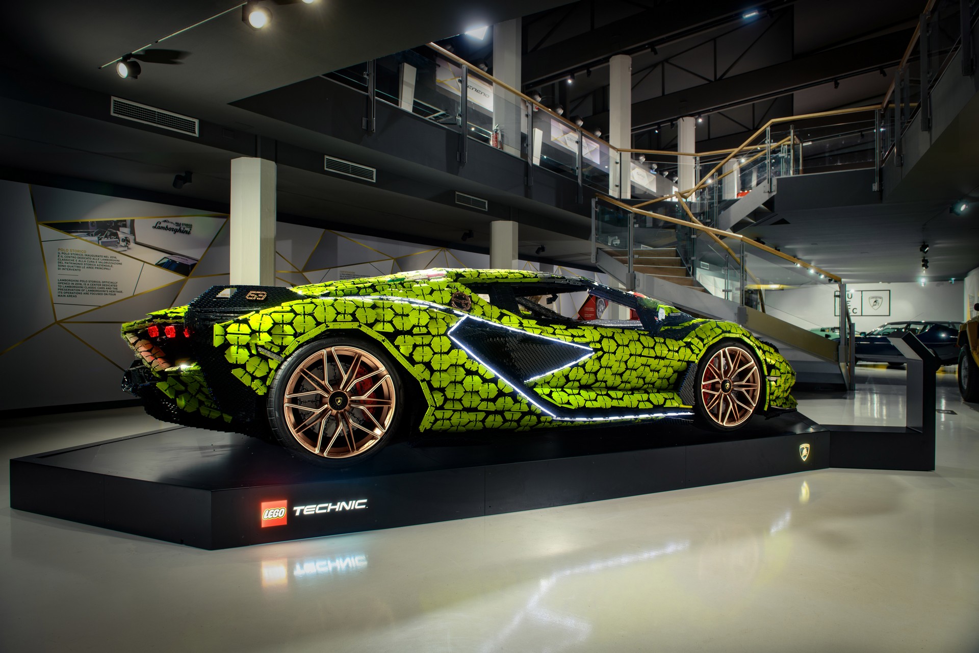 1:1 Scale LEGO Technic Lamborghini Sián FKP 37 Goes On Display, Made Out Of 400,000+ Pieces
