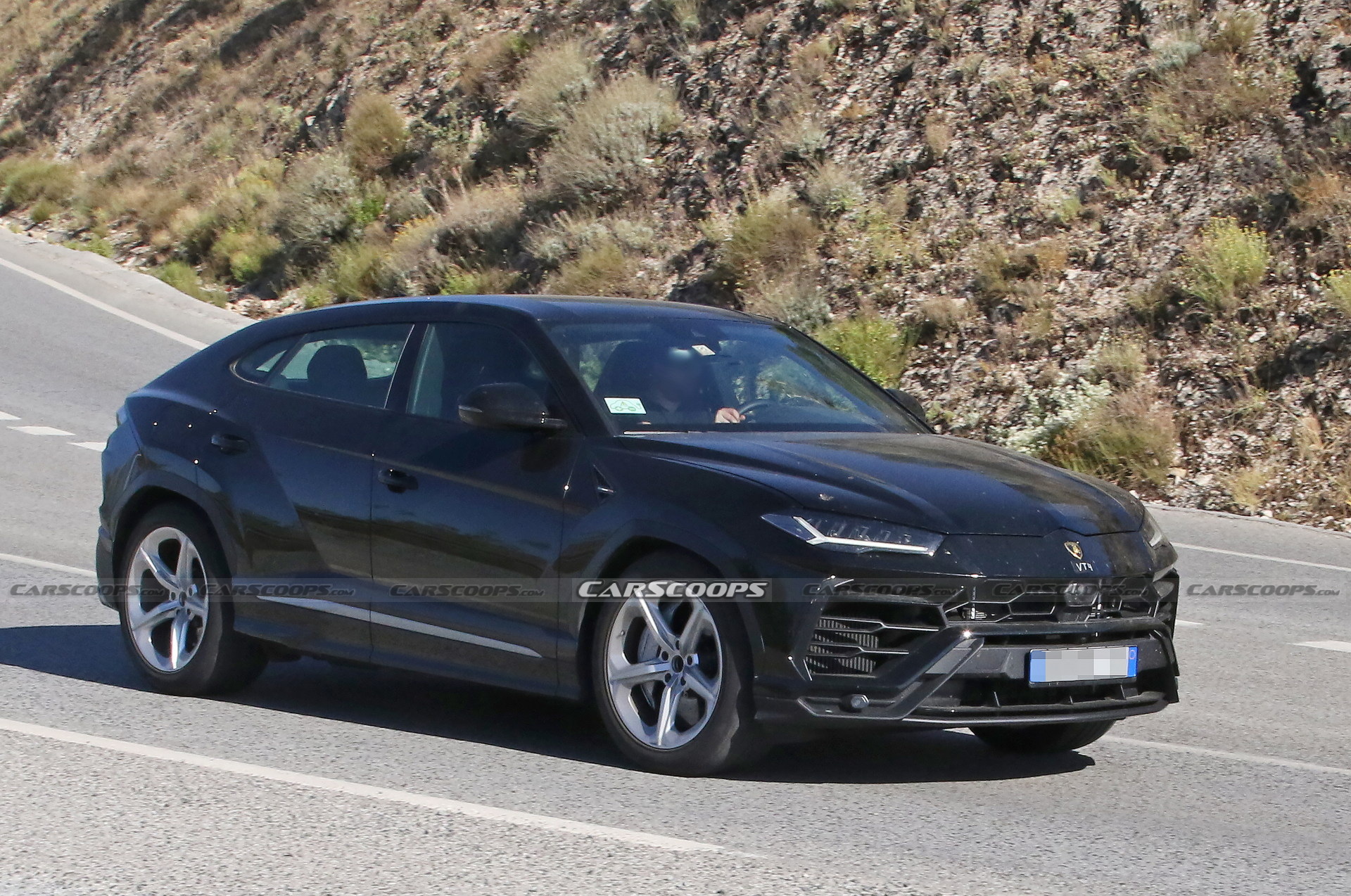 Lamborghini Urus PHEV Spied Flaunting Its Charging Port